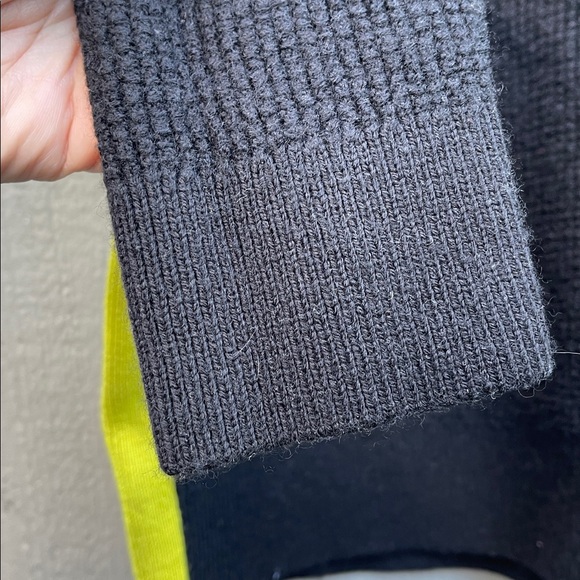 Theory Black and Yellow 100% Merino Wool Crewneck Sweater Size: L - Picture 5 of 8